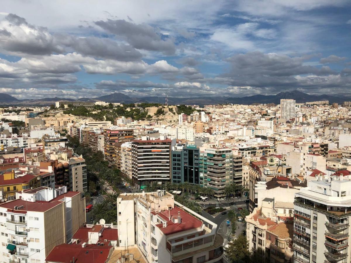 Apartamento Con Espectaculares Vistas Alicante Bagian luar foto